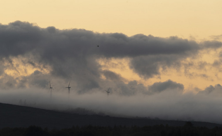 Cielos parcialmente nublados y precipitaciones intermitentes este domingo en Galicia