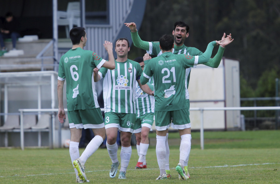 El Somozas gana al Estradense y se libra de los arrastres