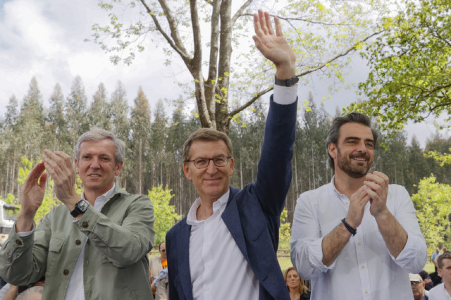 Rueda ve a Feijóo arropado en Galicia y a Sánchez en "la puerta de atrás"