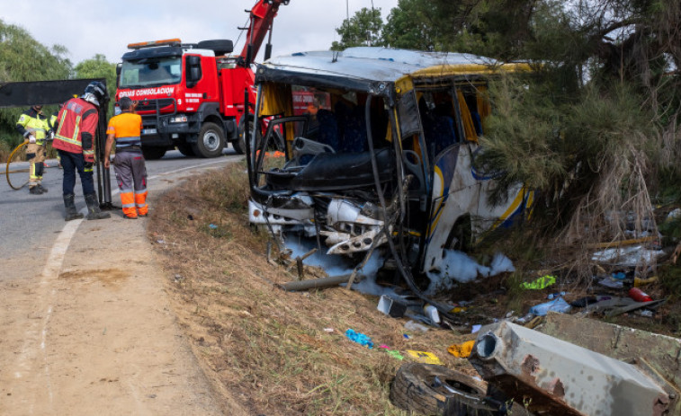 Ocho heridos en el accidente de autobús de Huelva siguen ingresados