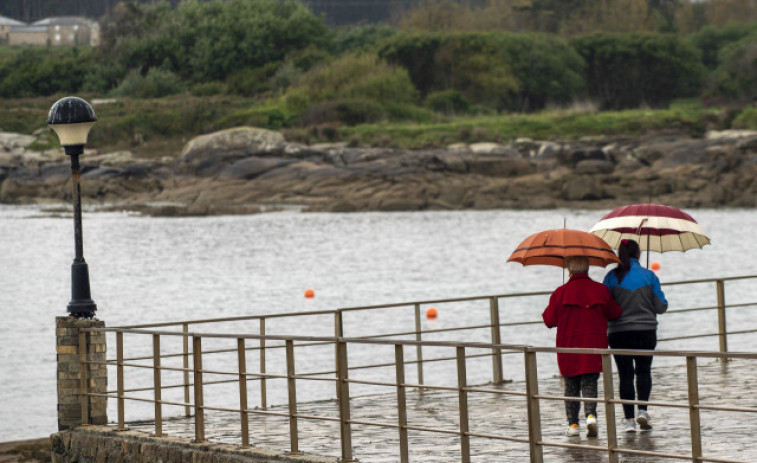 Una masa de aire frío deja este domingo en Galicia chubascos y temperaturas bajas