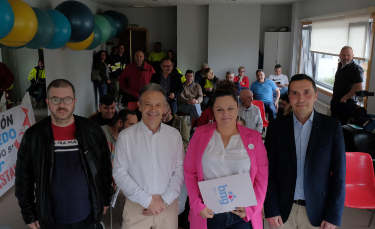 Debate de tarde y pegada de madrugada en Narón para dar el pistoletazo de salida a la campaña electoral