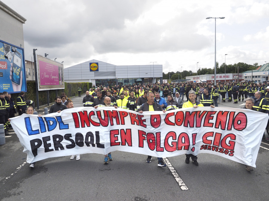 Las plantillas de Navantia, GT Motive y Lidl unen fuerzas en una protesta