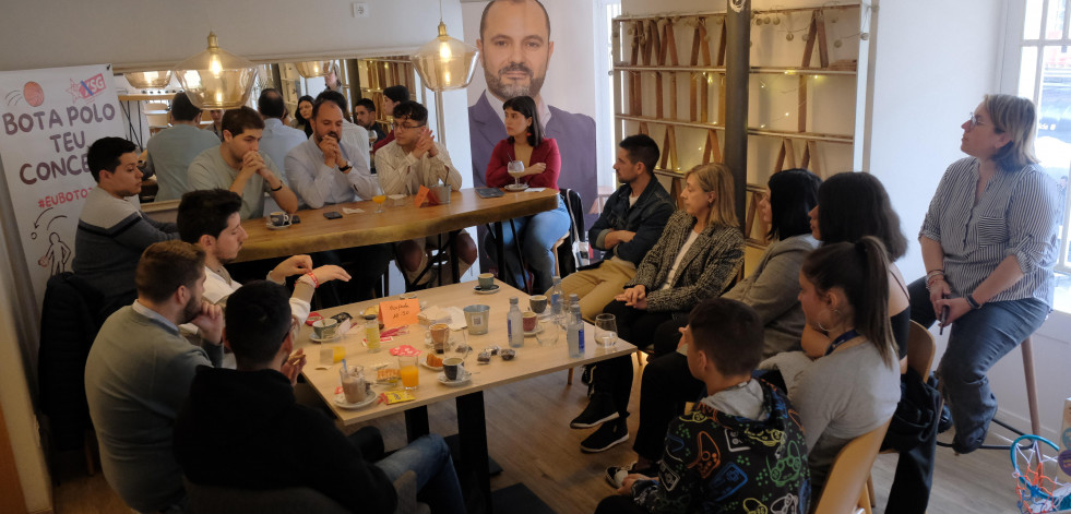 Bernardo Fernández invita a los jóvenes eumeses a tumbar el prejuicio del “botellón”