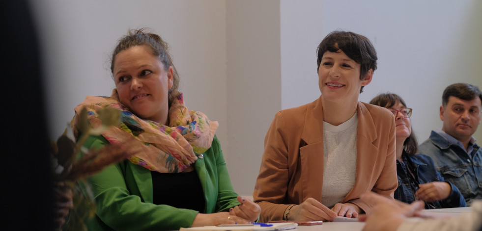 Pontón destaca el liderato, la preparación y el empuje de la candidata por Narón, Olaia Ledo