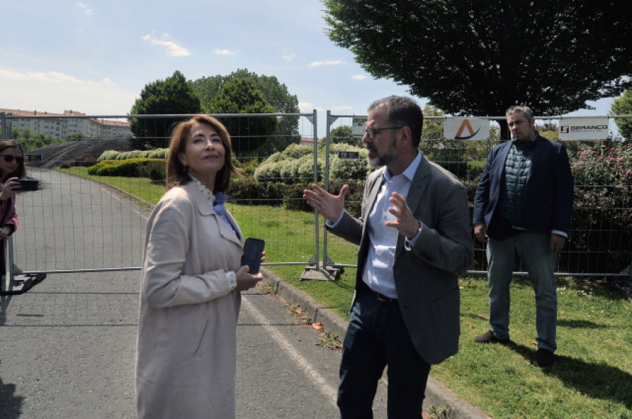 La ministra de Transportes se compromete a mejorar la conexión ferroviaria entre A Coruña y Ferrol