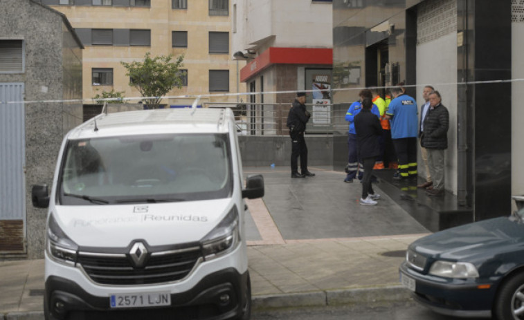 Mueren dos hermanas gemelas de doce años al precipitarse por una ventana en Oviedo