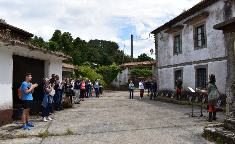 Ruta teatralizada polo “Camiño das Letras” entre Caamouco e Limodre