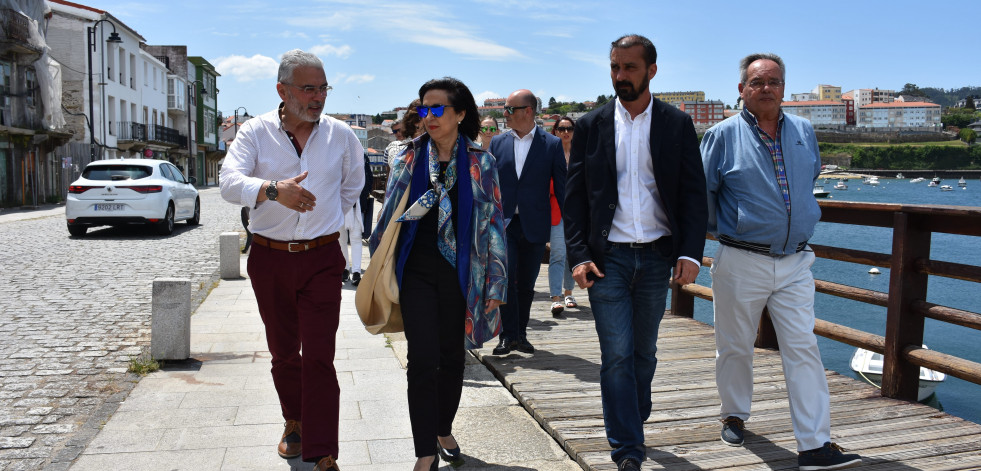 Margarita Robles apoya en Mugardos al socialista José Ángel Martínez Bardanca