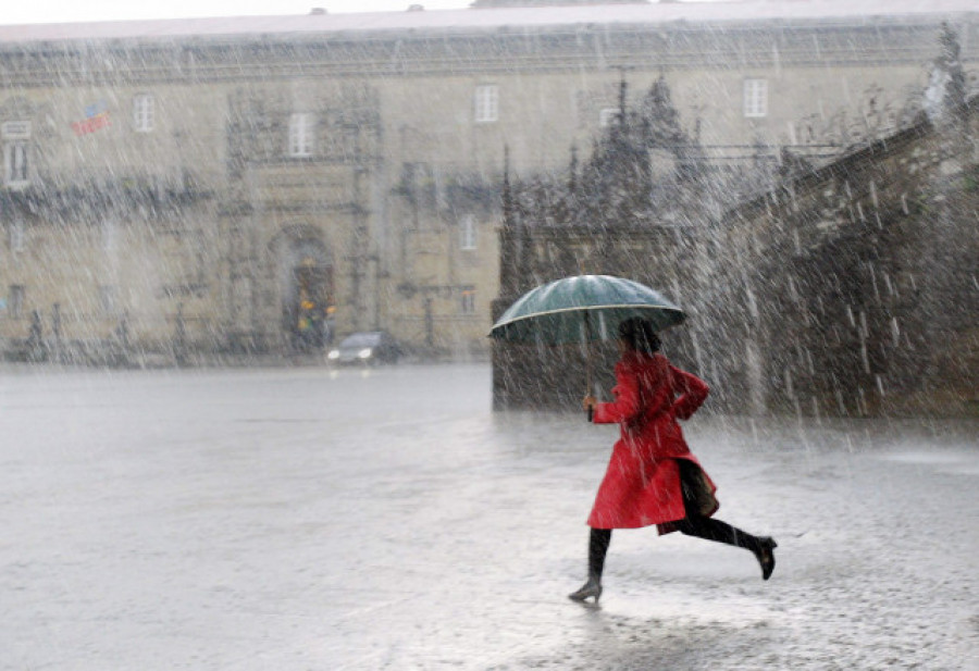 Galicia, en alerta amarilla este martes por lluvias y tormentas