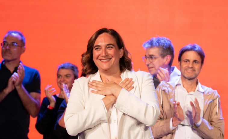 Colau descarta ir en las listas al Congreso porque está comprometida con Barcelona