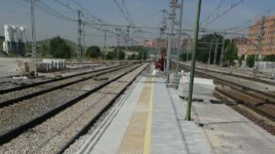 Hospitalizados dos menores tras electrocutarse con el cable de la catenaria de un tren