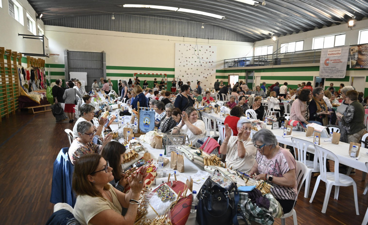 Las instalaciones del Atios de Valdoviño acogen a cerca de 300 palilleiras de Galicia y Portugal
