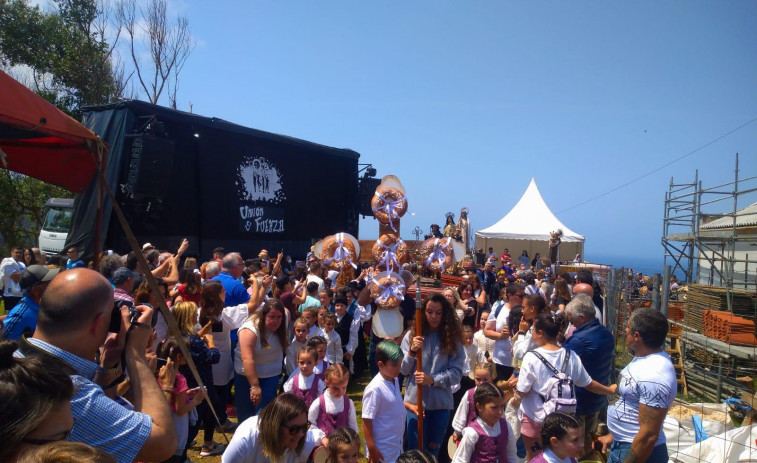 Cedeira reparte 4.000 euros en ayudas a tres comisiones para celebrar sus fiestas patronales