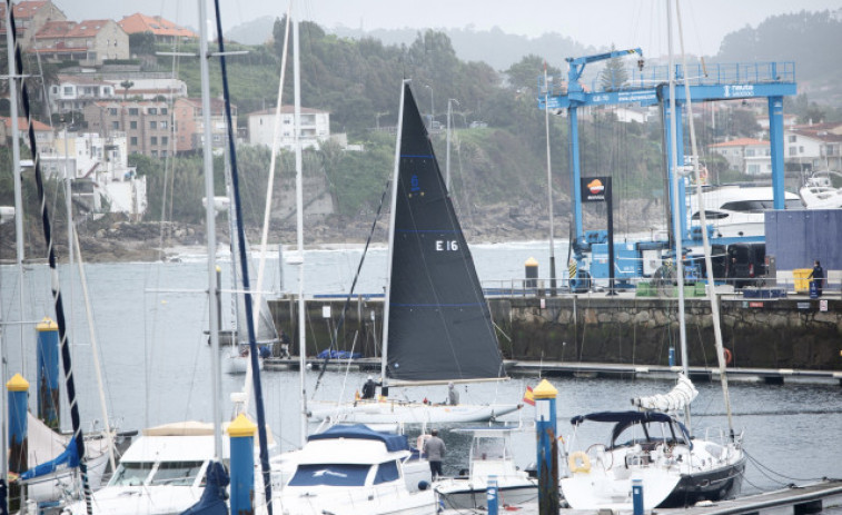 Rescatan en Vigo el cadáver de un joven que se precipitó al mar desde la zona del Náutico