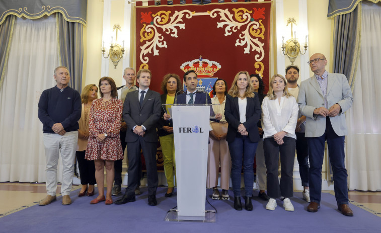 José Manuel Rey presenta un gobierno “completo” y que simplifica la estructura municipal