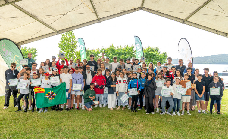 As Pontes cierra la campaña con el Gallego por equipos Optimist