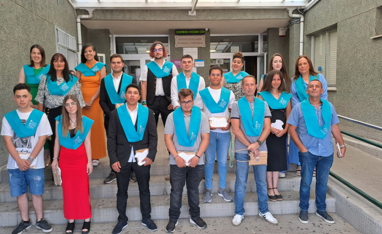 Emotiva graduación en el Punta Candieira de Cedeira