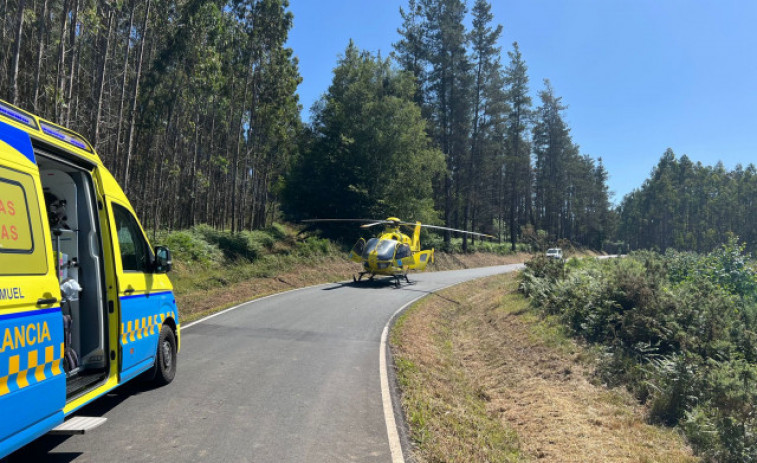 Herido grave un ciclista en Monterroso y reanimado un deportista en el lago de As Pontes