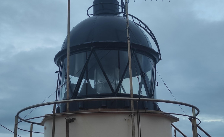 El faro ferrolano de Cabo Prior controlará el oleaje y la calidad del medio marino
