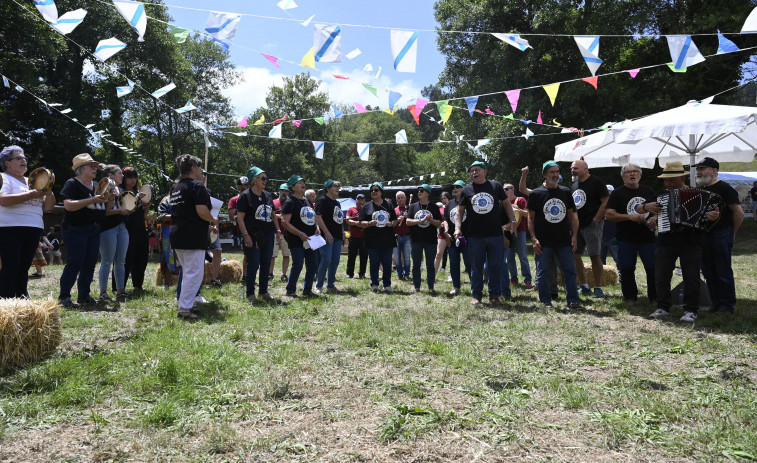 Música tradicional y mucho más en el intenso Festival do Río Castro