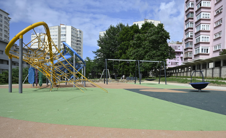 El parque de Fontelonga espera su apertura oficial mientras acumula actos vandálicos