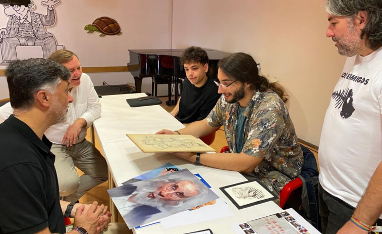Borja Ramón López, Lucía Rodríguez e Iván Mouronte, gañadores dos premios Curuxa