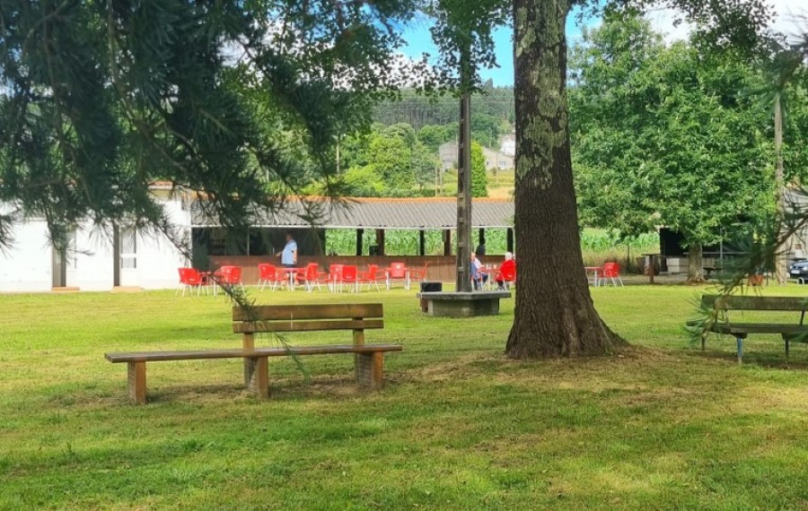 Reabre la cantina del área recreativa de A Cobeluda, en Neda, tras dos años sin actividad