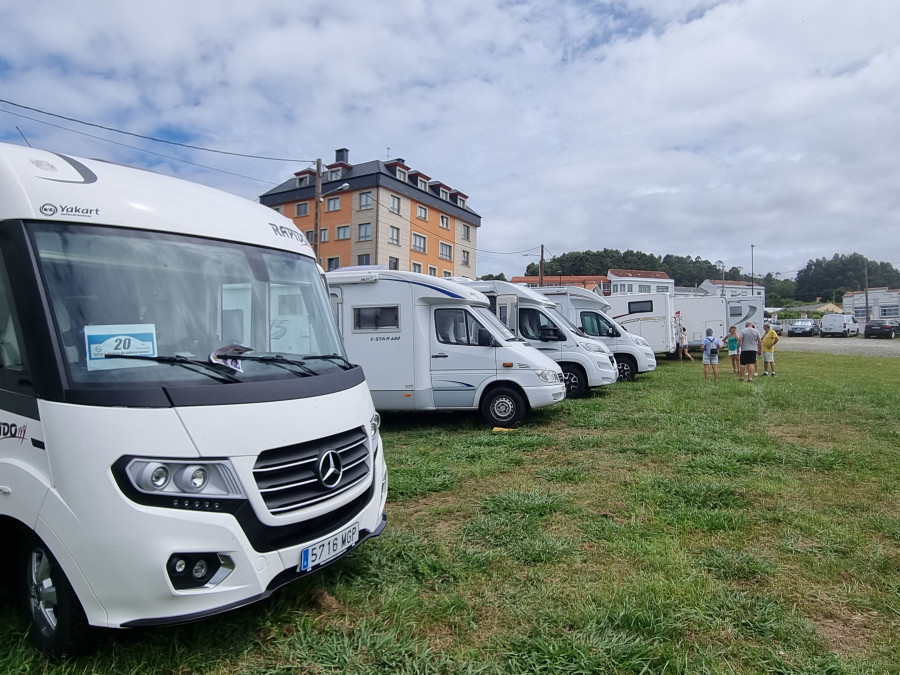 Las autocaravanas de Yakart toman Valdoviño en su ruta por la geografía gallega