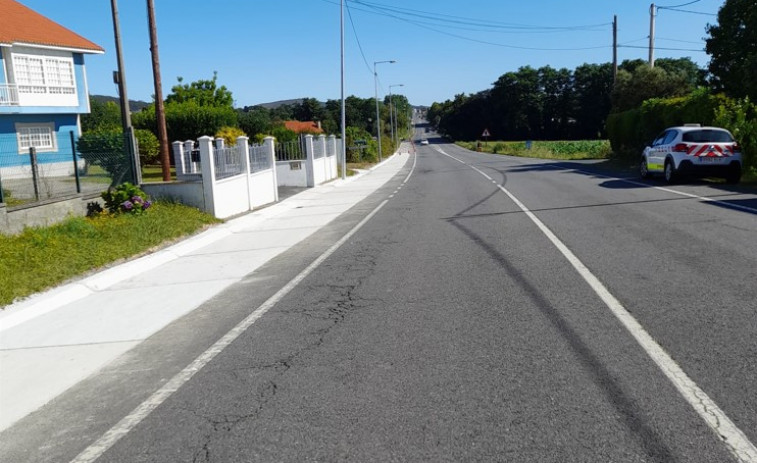 Finalizados los trabajos de mejora de la seguridad peatonal en la AC-116, en O Val