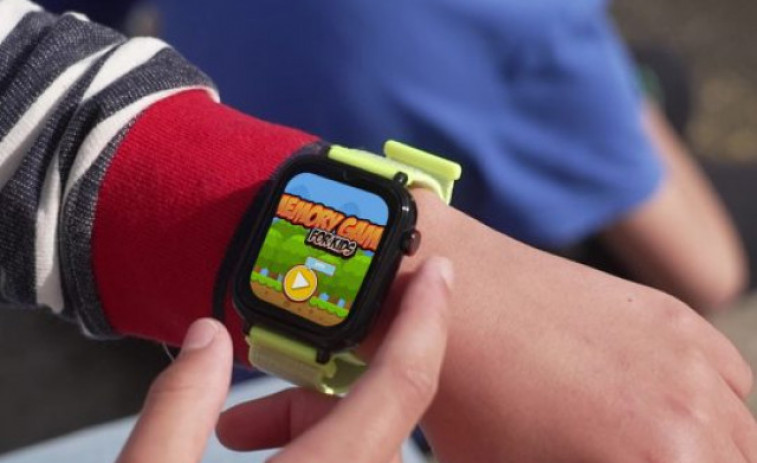 Así es el primer reloj infantil con WhatsApp seguro y reconocimiento facial