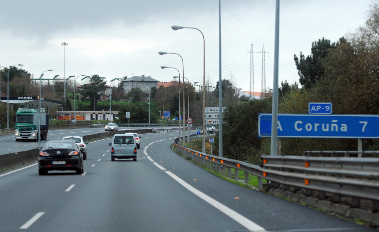 Interceptado un conductor circulando en sentido contrario en la autopista, a la altura de Pontedeume