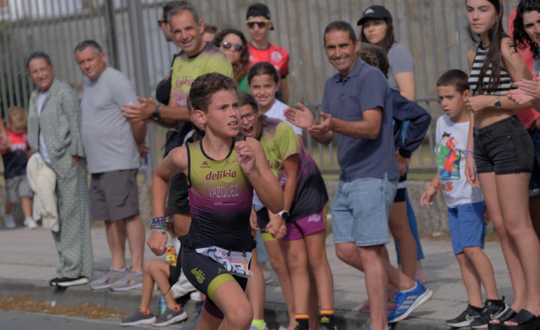 Carlos Bautista y Gabriela Quintás ganan el Campeonato Xunta de triatlón en Ferrol