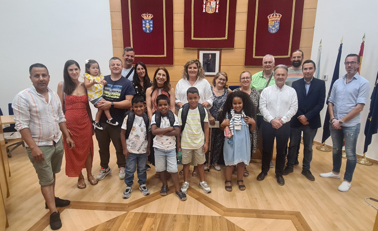 Narón recibe aos nenos saharauís do programa 