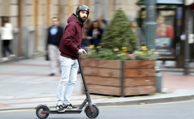 Así son los usuarios de patinete eléctrico: urbanitas de 35 años que lo emplean para ir a trabajar