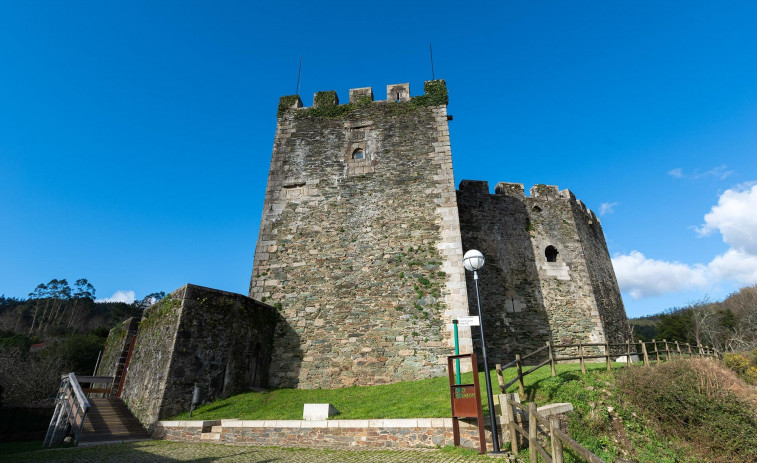O fortín medieval de San Jorge, unha das referencias do verán no concello modestino