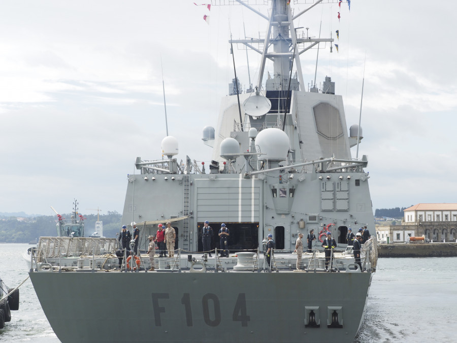 La Armada y el Naval, sello ferrolano
