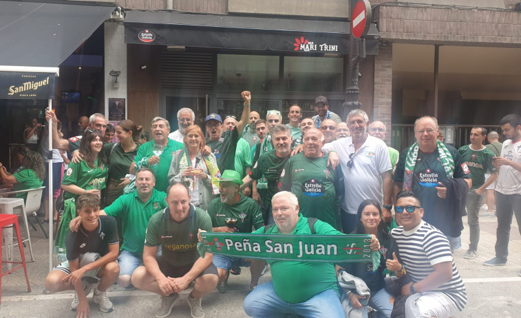 La afición del Racing ya se hace sentir en Oviedo