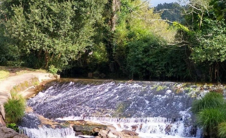 Rescatada una excursionista en Fene que sufrió múltiples fracturas por una caída