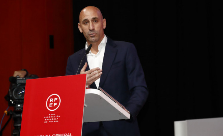 La Comisión Disciplinaria de FIFA suspende con carácter provisional a Rubiales