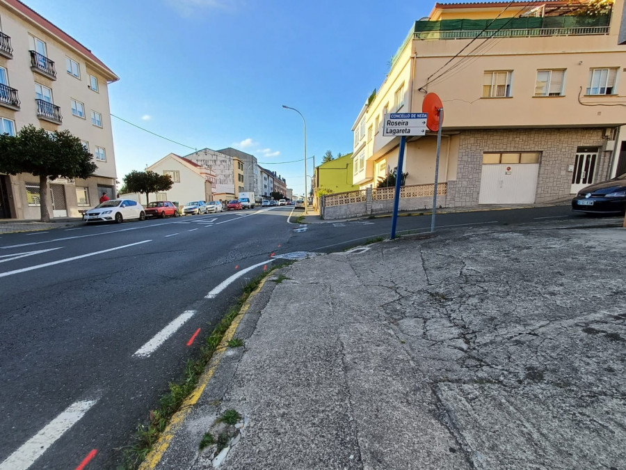 El Concello de Neda inicia los trabajos de acondicionamiento en la avenida de Alxeciras