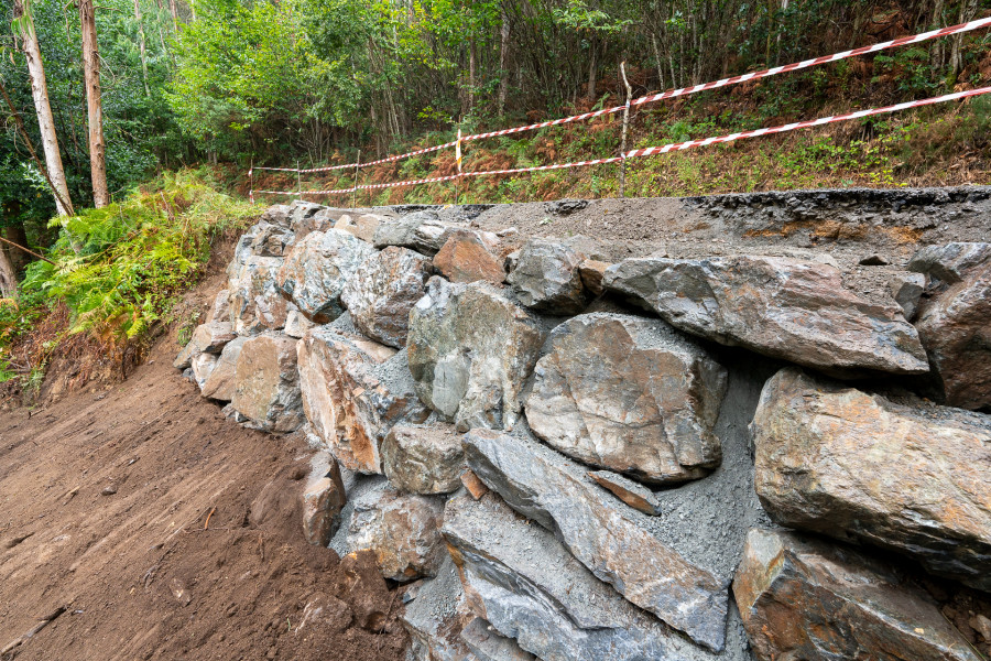 San Sadurniño avanza en el arreglo de la pista da Ribeira