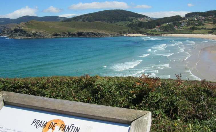 Programa en las playas de Ferrolterra para concienciar a los escolares sobre el cuidado del medio marino