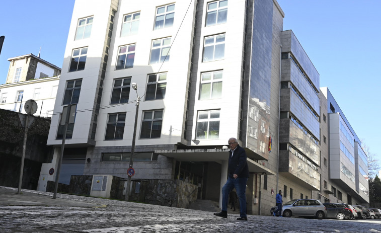 Piden cuatro años de cárcel contra un vecino de Ferrol por tráfico de heroína y cocaína
