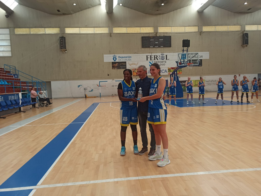 El Baxi Ferrol se presenta apabullando al Benfica