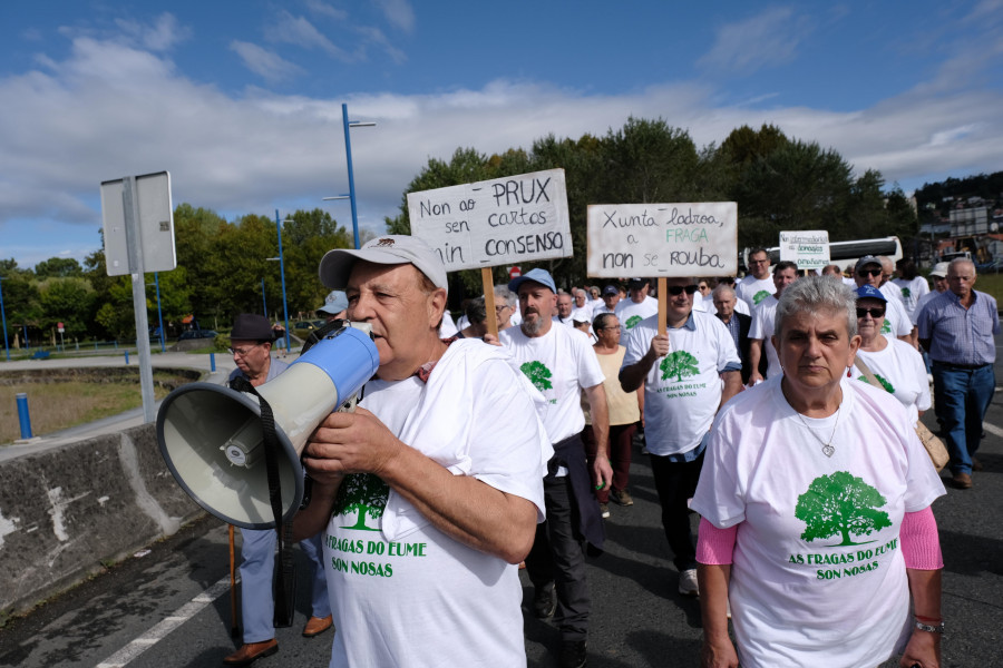 Nueva manifestación de los propietarios de las Fragas do Eume en el Parlamento de Galicia
