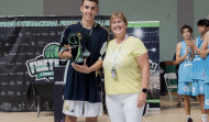 Pablo Mera, MVP del torneo Finetwork Salleko con el Madrid