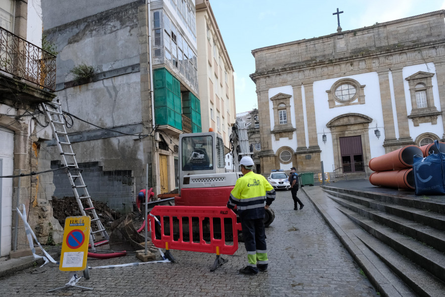 Cortes intermitentes en la ferrolana calle San Francisco para preparar la esperada demolición