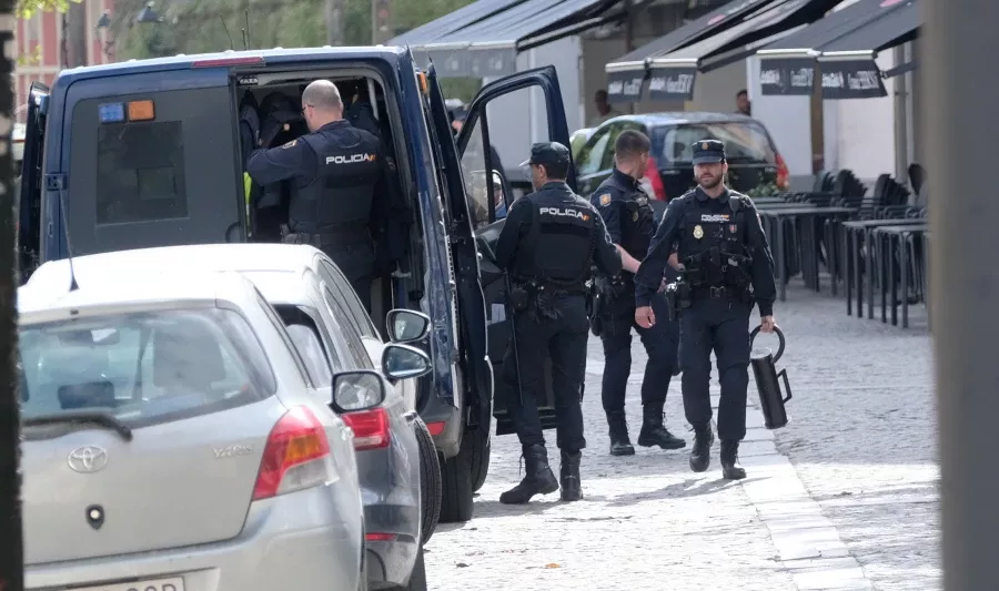 Envían a prisión a los nueve detenidos por traficar con drogas en las comarcas de Ferrolterra, O Eume y O Salnés