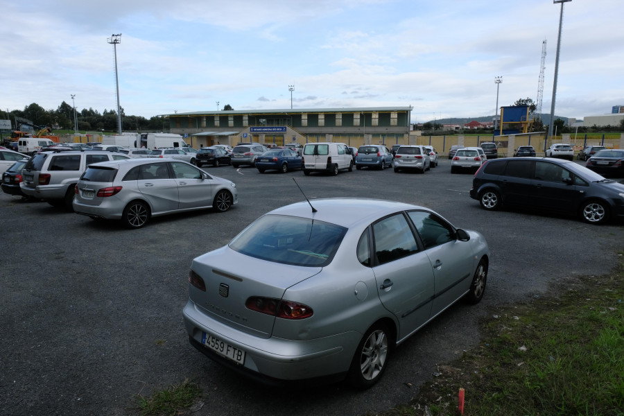 Narón vallará mañana el aparcamiento del estadio de Río Seco para realizar obras